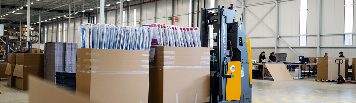 AGV's in fabriek bij Holbox AGV's in fabriek bij Holbox